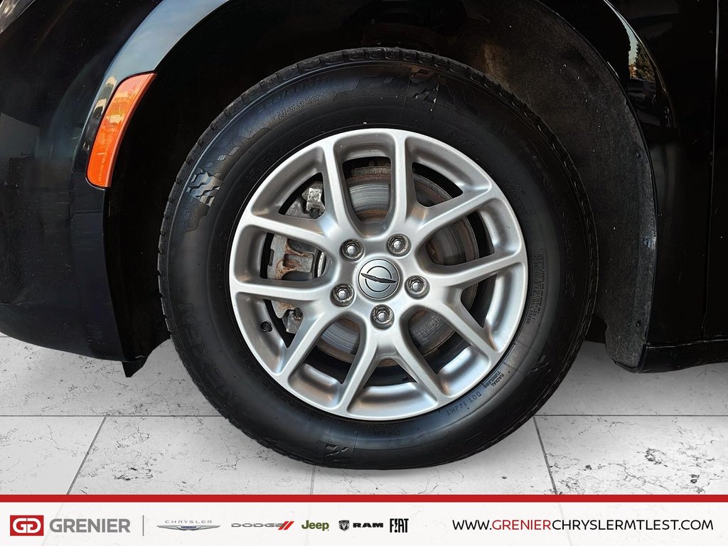 Chrysler Grand Caravan SXT + STOW N GO 3E RANGEE + 2024 à Pointe-Aux-Trembles, Québec - 6 - w1024h768px