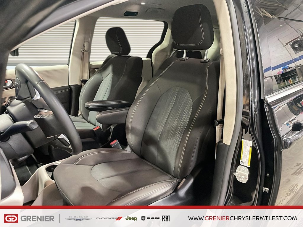 Chrysler Grand Caravan SXT + STOW N GO 3E RANGEE + 2024 à Pointe-Aux-Trembles, Québec - 7 - w1024h768px