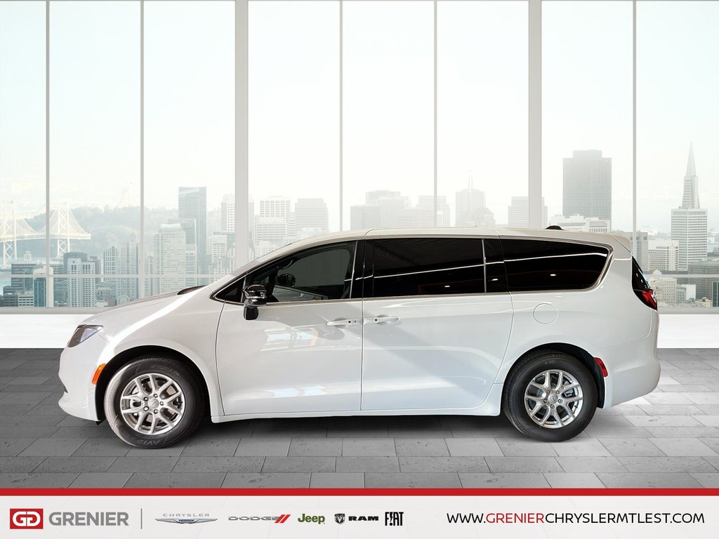 Chrysler Grand Caravan SXT 2026 à Pointe-Aux-Trembles, Québec - 5 - w1024h768px