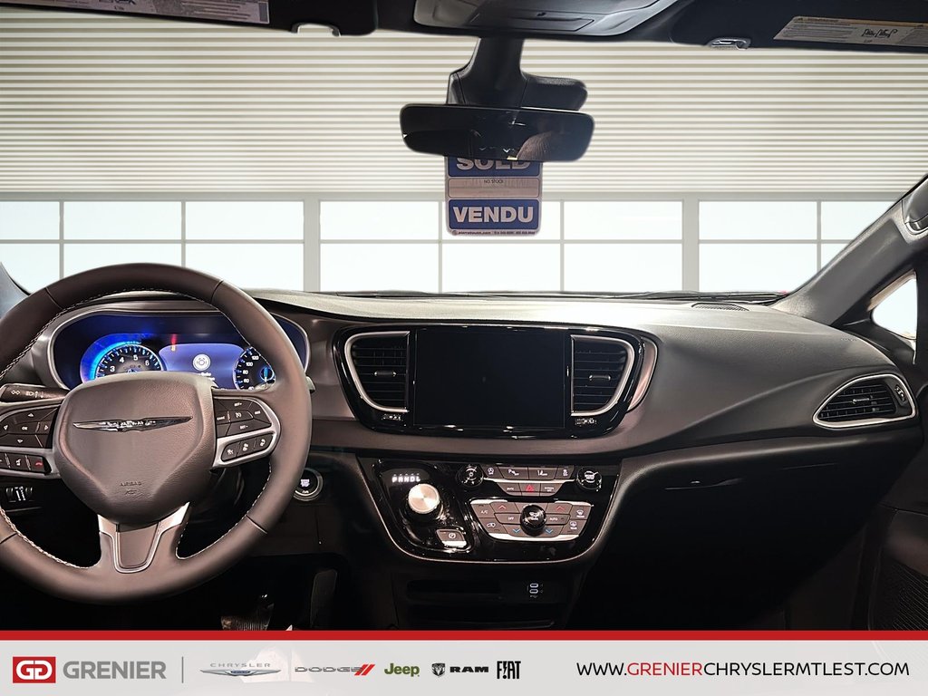Chrysler Grand Caravan SXT 2026 à Pointe-Aux-Trembles, Québec - 7 - w1024h768px