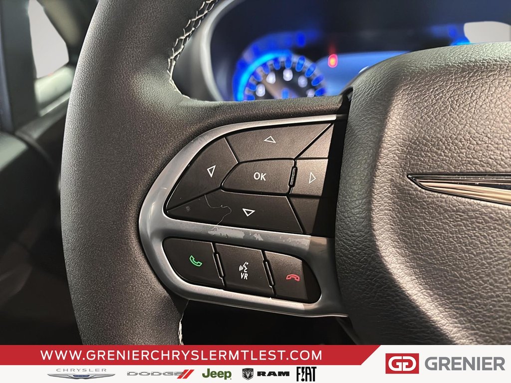 2026 Chrysler Grand Caravan SXT in Pointe-Aux-Trembles, Quebec - 10 - w1024h768px