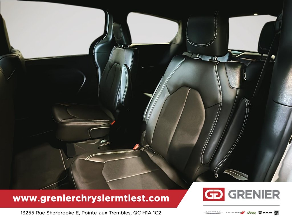 2027 Chrysler Grand Caravan SXT in Pointe-Aux-Trembles, Quebec - 9 - w1024h768px