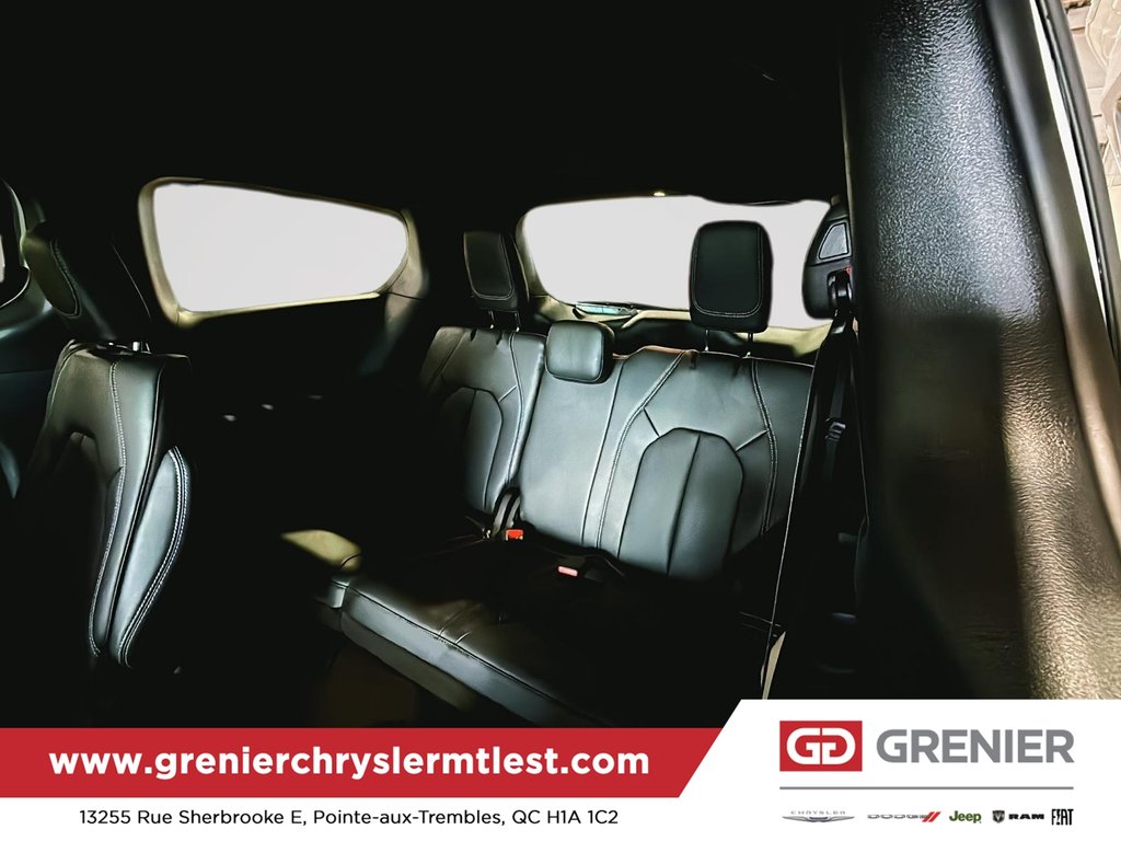 2027 Chrysler Grand Caravan SXT in Pointe-Aux-Trembles, Quebec - 10 - w1024h768px