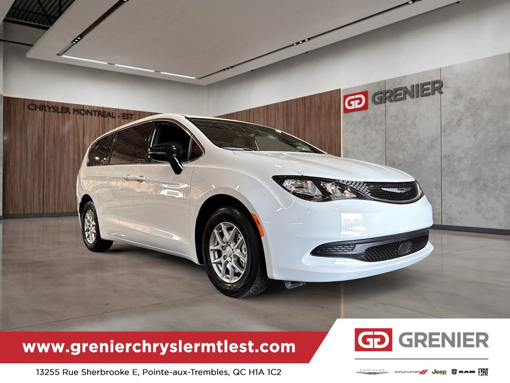 2027 Chrysler Grand Caravan SXT in Pointe-Aux-Trembles, Quebec - 6 - w1024h768px