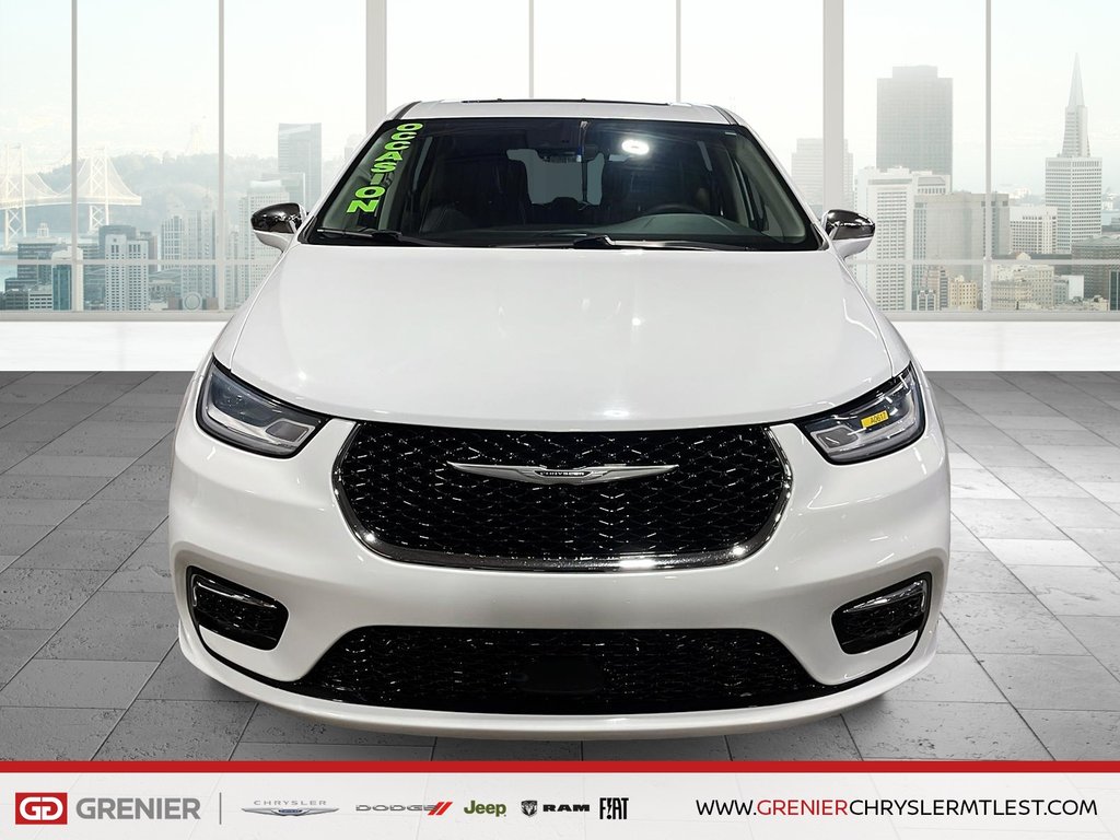 Chrysler Pacifica Hybrid LIMITED + TOIT OUVRANT PANO 2022 à Pointe-Aux-Trembles, Québec - 2 - w1024h768px