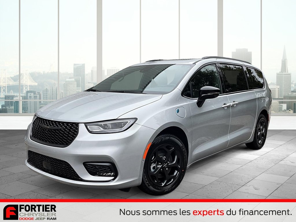 2024 Chrysler Pacifica Hybrid PREMIUM S APPEARANCE in Pointe-Aux-Trembles, Quebec - 2 - w1024h768px