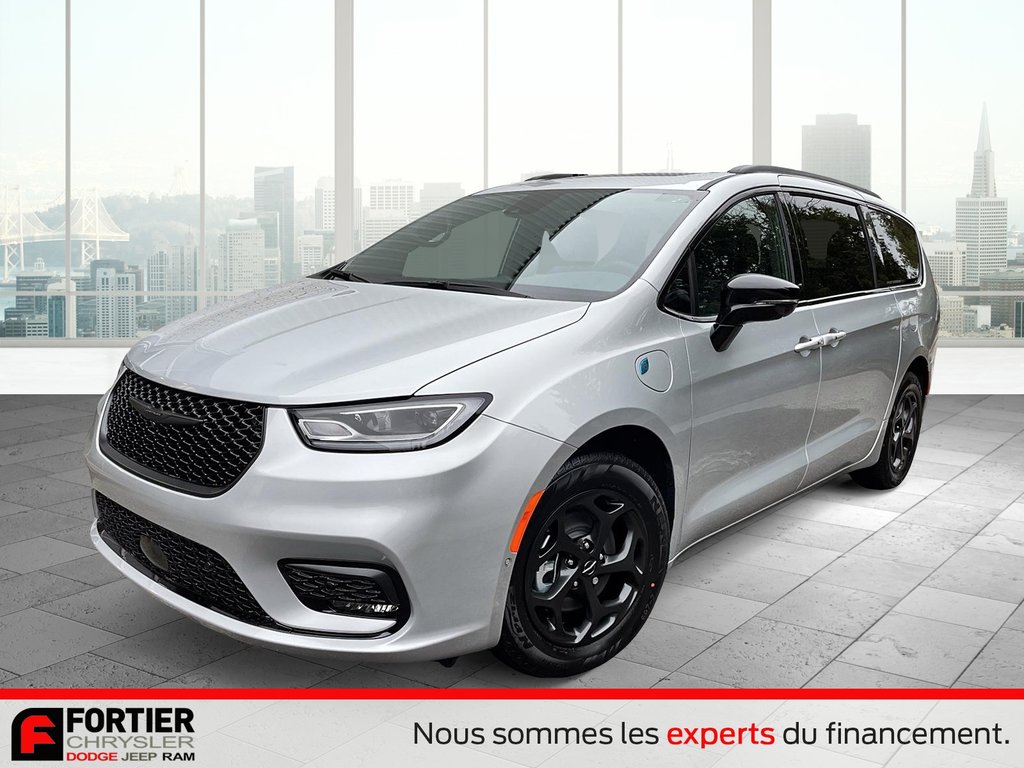 2024 Chrysler Pacifica Hybrid PREMIUM S APPEARANCE in Pointe-Aux-Trembles, Quebec - 1 - w1024h768px