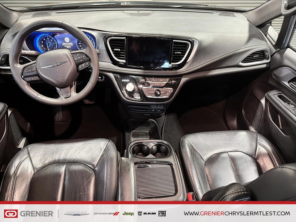 2022 Chrysler Pacifica TOURING L + T/A + ALLURE S + CUIR in Pointe-Aux-Trembles, Quebec - 8 - w1024h768px