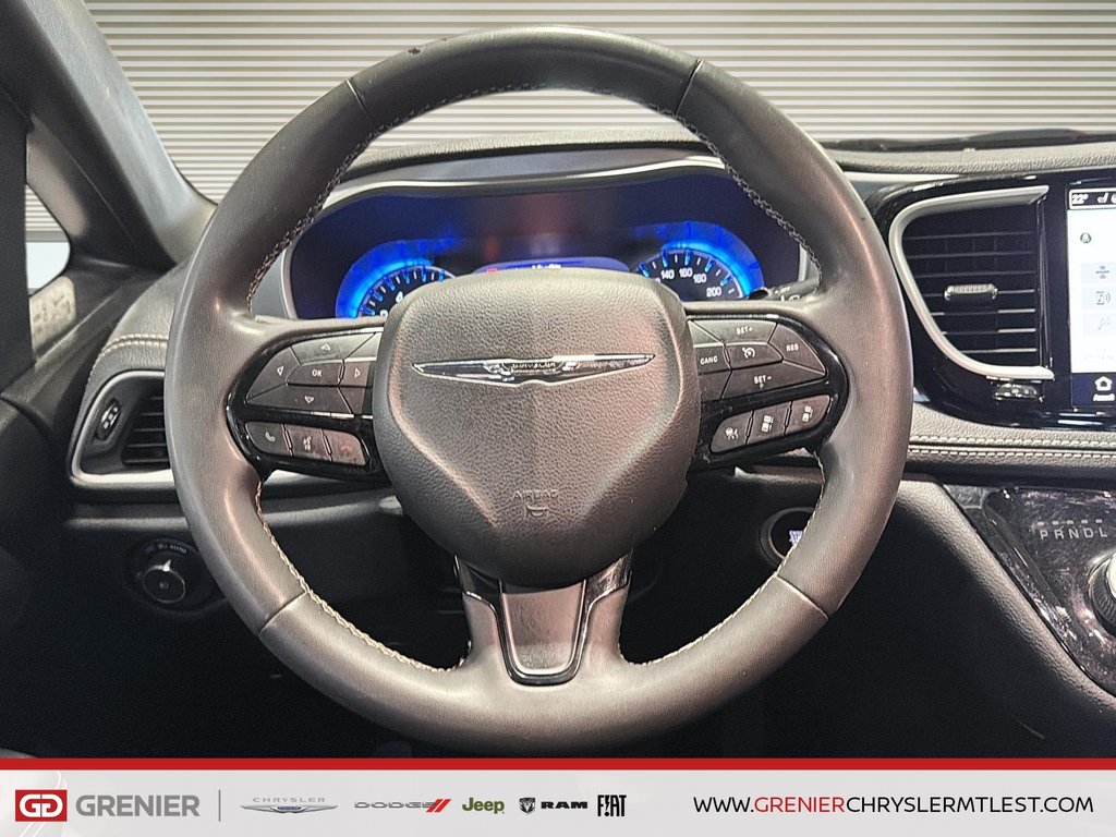 2022 Chrysler Pacifica TOURING L + T/A + ALLURE S + CUIR in Pointe-Aux-Trembles, Quebec - 10 - w1024h768px