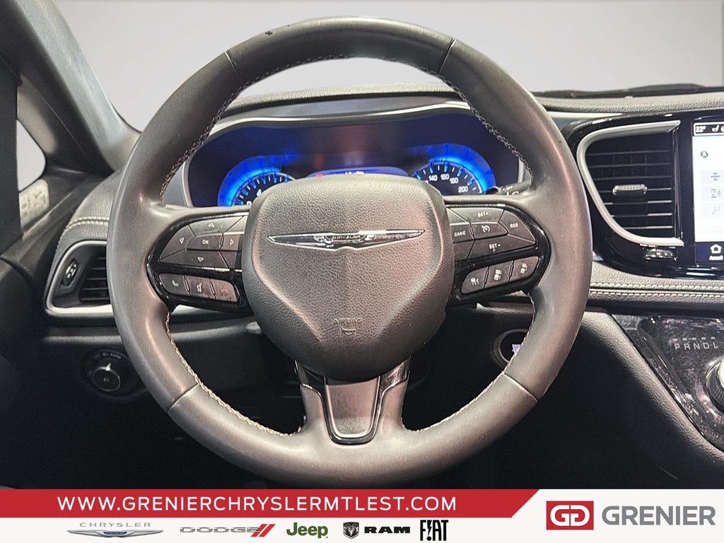 2022 Chrysler Pacifica TOURING L + T/A + ALLURE S + CUIR in Pointe-Aux-Trembles, Quebec - 10 - w1024h768px
