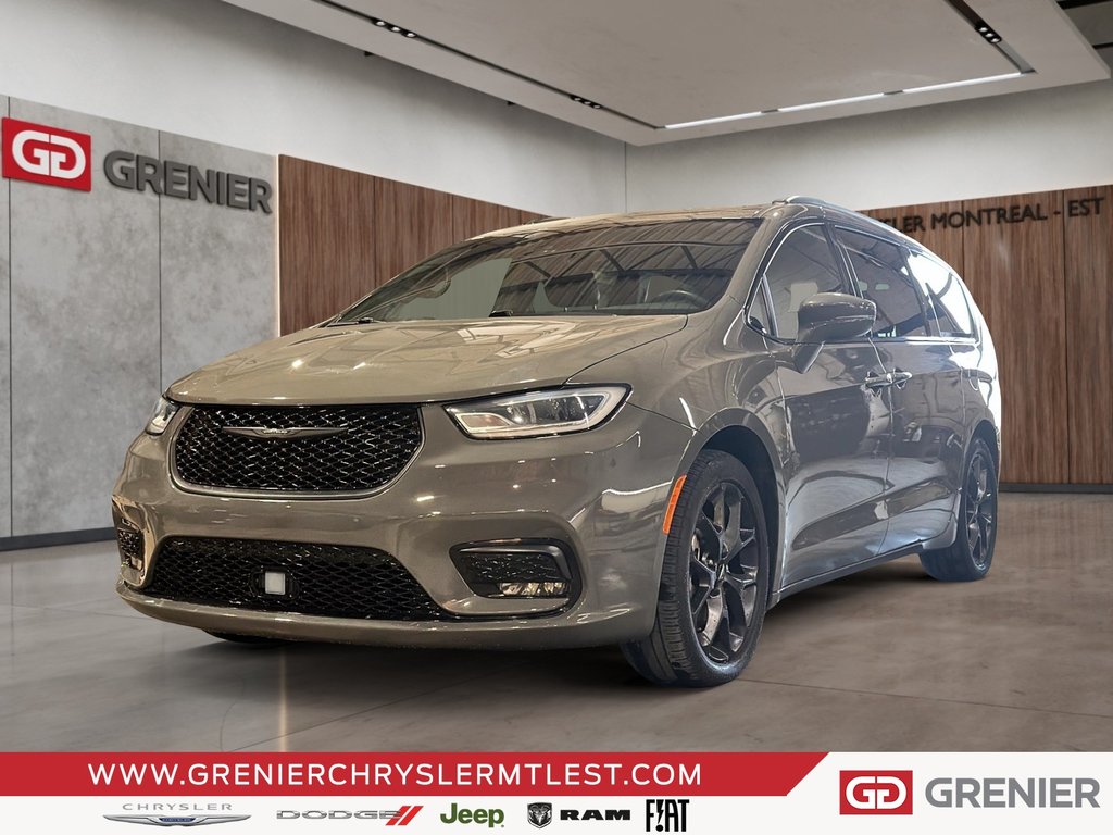 2022 Chrysler Pacifica TOURING L + T/A + ALLURE S + CUIR in Pointe-Aux-Trembles, Quebec - 1 - w1024h768px