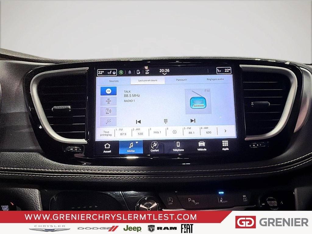 2022 Chrysler Pacifica TOURING L + T/A + ALLURE S + CUIR in Pointe-Aux-Trembles, Quebec - 15 - w1024h768px
