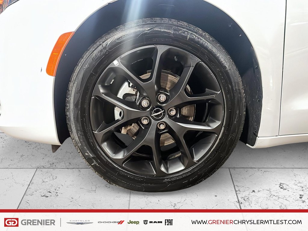 Chrysler Pacifica TOURING L + ALLURE S + STOW N GO 2024 à Pointe-Aux-Trembles, Québec - 6 - w1024h768px