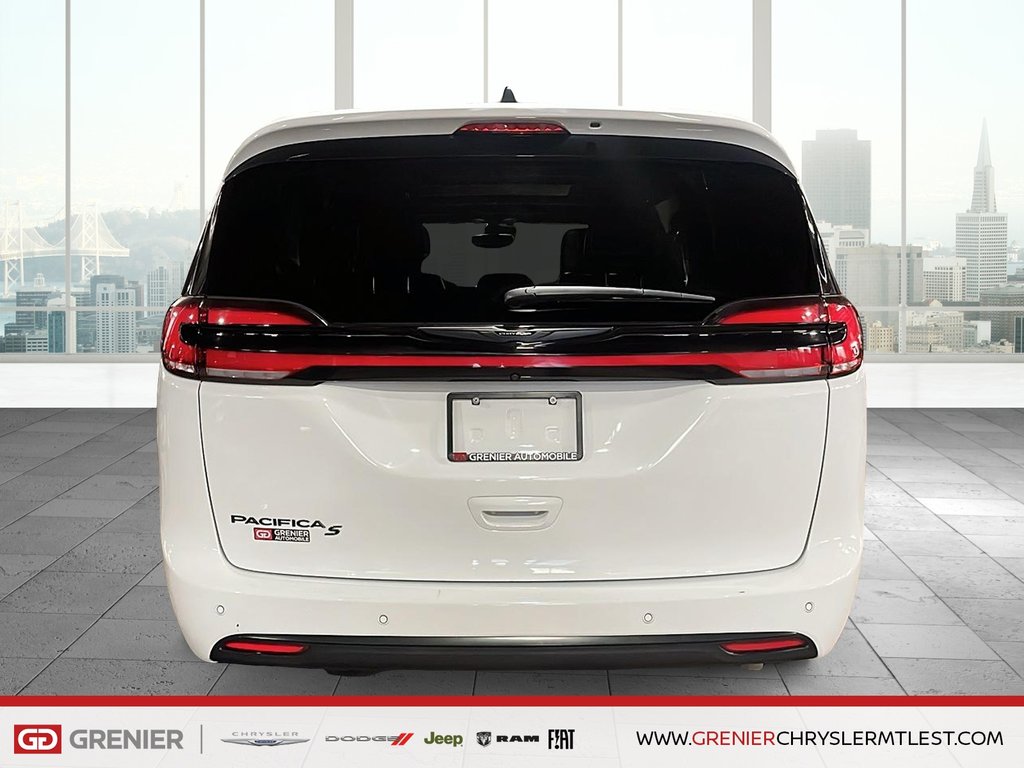 Chrysler Pacifica TOURING L + ALLURE S + STOW N GO 2024 à Pointe-Aux-Trembles, Québec - 3 - w1024h768px