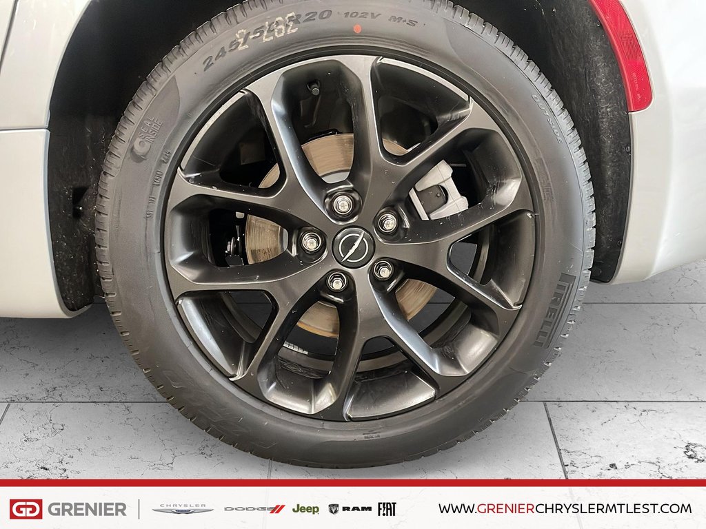 2026 Chrysler Pacifica LIMITED AWD in Pointe-Aux-Trembles, Quebec - 7 - w1024h768px