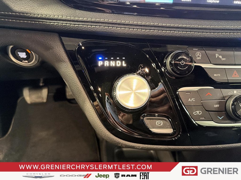 2026 Chrysler Pacifica SELECT AWD in Pointe-Aux-Trembles, Quebec - 15 - w1024h768px