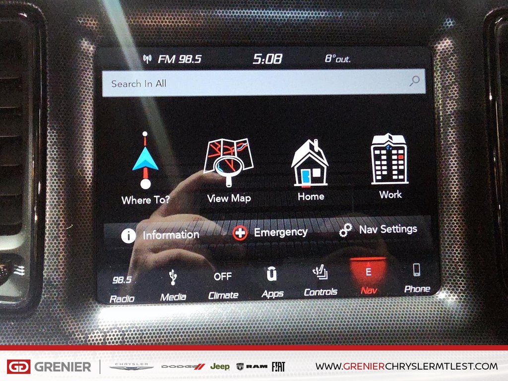 Dodge Challenger SRT 392 + RWD + MANUELLE + V8 HEMI 6.4L 2018 à Pointe-Aux-Trembles, Québec - 14 - w1024h768px