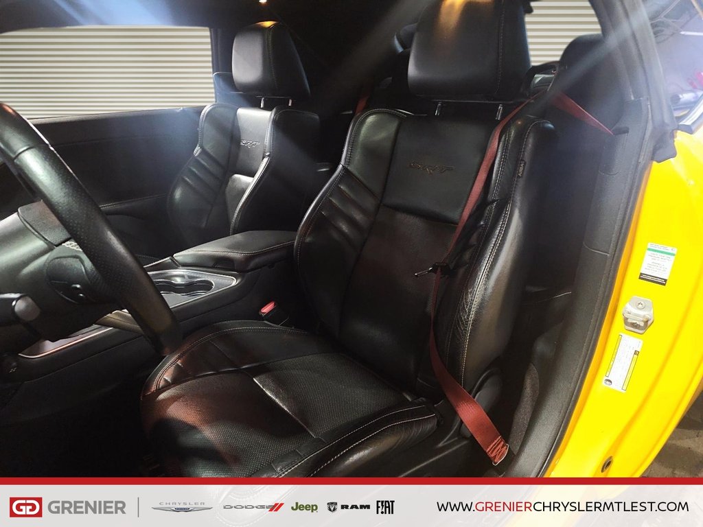 Dodge Challenger SRT 392 + RWD + MANUELLE + V8 HEMI 6.4L 2018 à Pointe-Aux-Trembles, Québec - 7 - w1024h768px