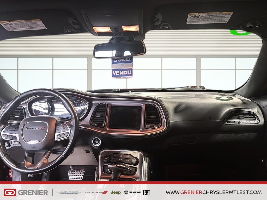2020 Dodge Challenger SXT PLUS + RWD + TOIT OUVRANT in Pointe-Aux-Trembles, Quebec - 8 - w1024h768px