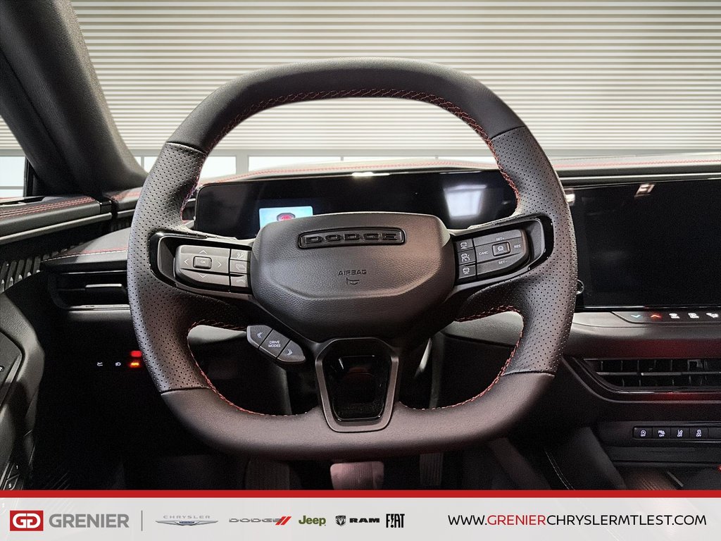 2026 Dodge Charger 2-Doors R/T PLUS in Pointe-Aux-Trembles, Quebec - 8 - w1024h768px