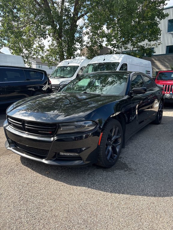2021 Dodge Charger SXT PLUS BLACKTOP in Pointe-Aux-Trembles, Quebec - 1 - w1024h768px