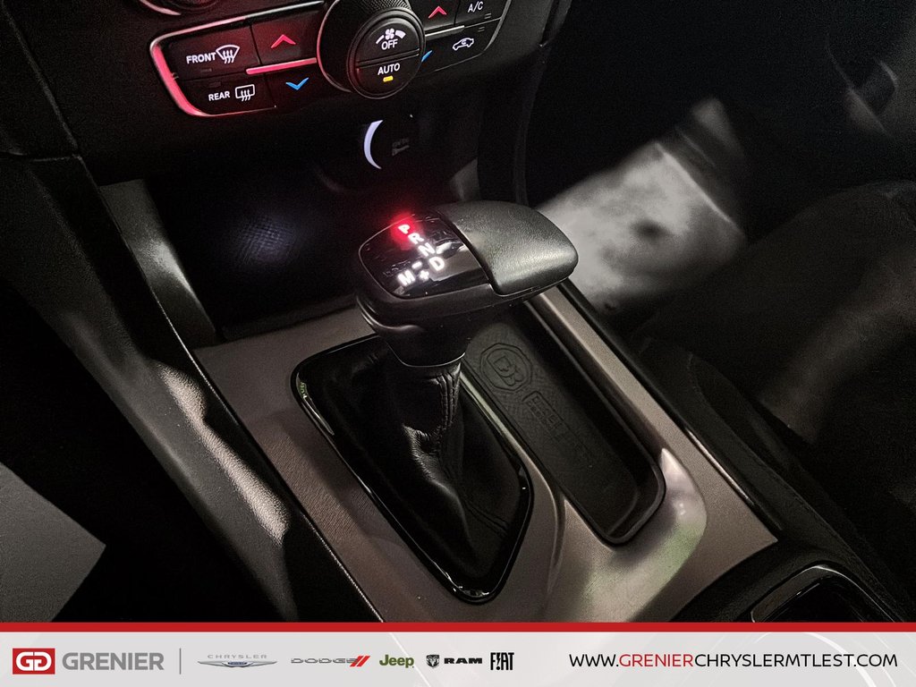 2023 Dodge Charger GT + AWD + ENSEMBLE PLUS  + BLACKTOP in Pointe-Aux-Trembles, Quebec - 13 - w1024h768px
