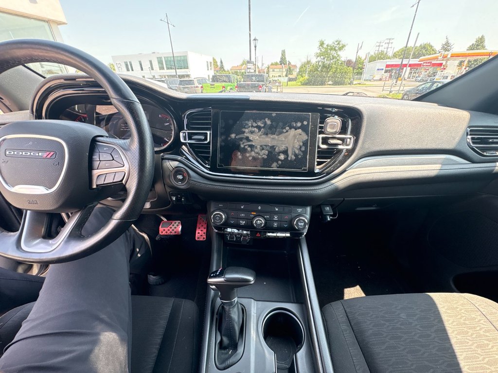 2022 Dodge Durango SXT BLACKTOP in Pointe-Aux-Trembles, Quebec - 8 - w1024h768px