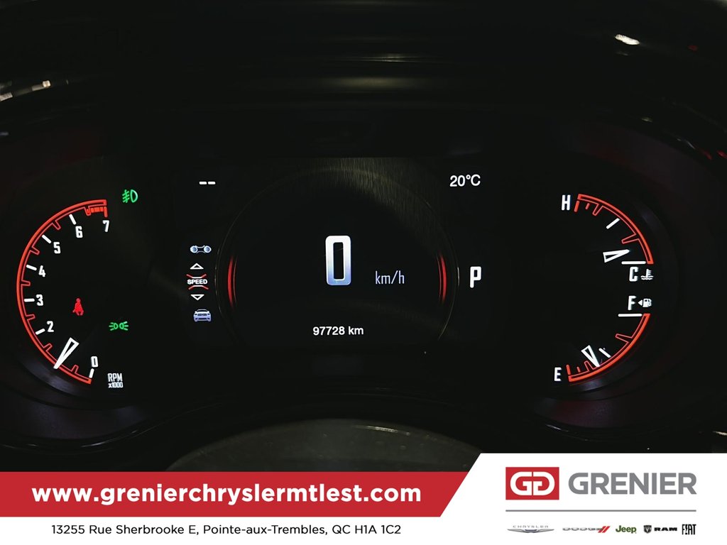 2022 Dodge Durango SXT BLACKTOP in Pointe-Aux-Trembles, Quebec - 17 - w1024h768px
