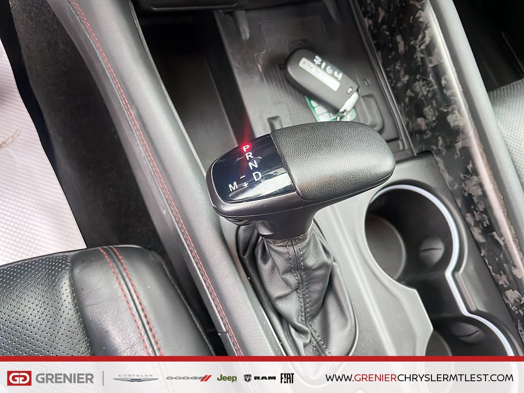 Dodge Durango R/T PLUS + AWD + BLACKTOP + 6 PASSAGERS 2024 à Pointe-Aux-Trembles, Québec - 11 - w1024h768px