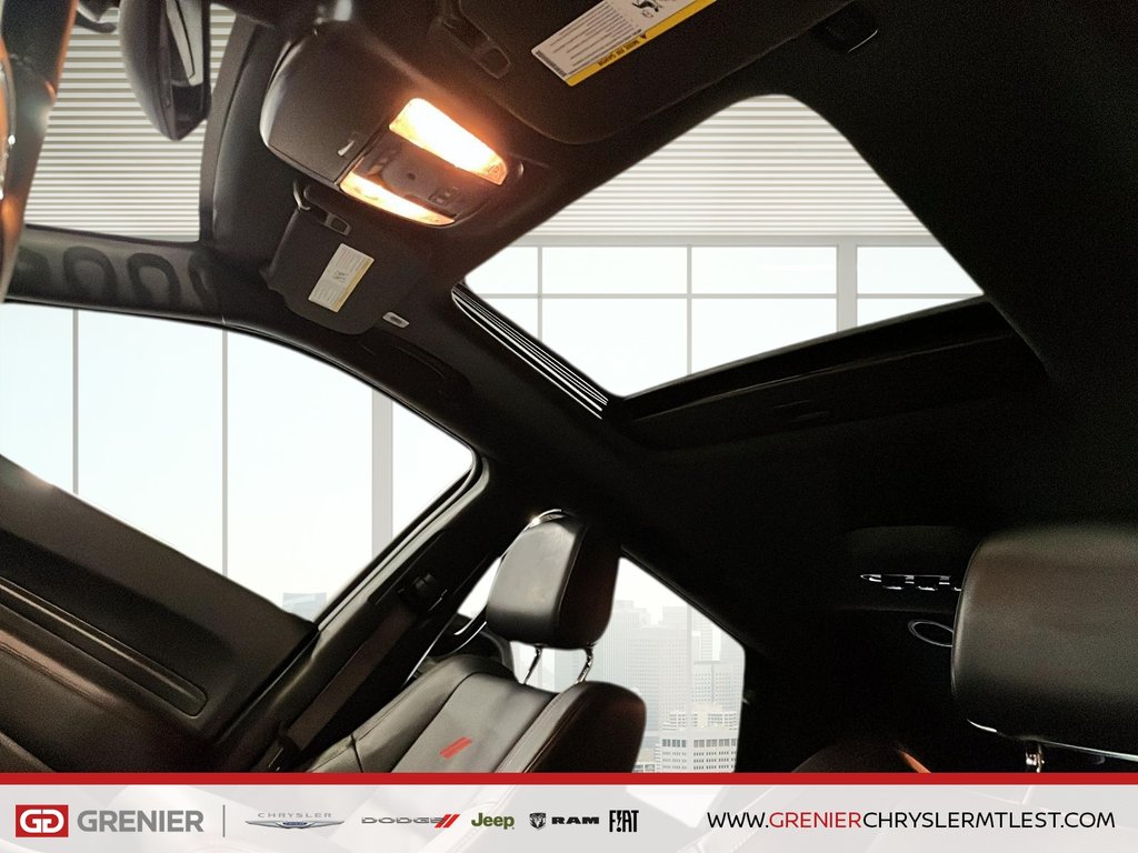 Dodge Durango R/T + AWD + V8 HEMI 5.7L + TOIT OUVRANT 2025 à Pointe-Aux-Trembles, Québec - 14 - w1024h768px