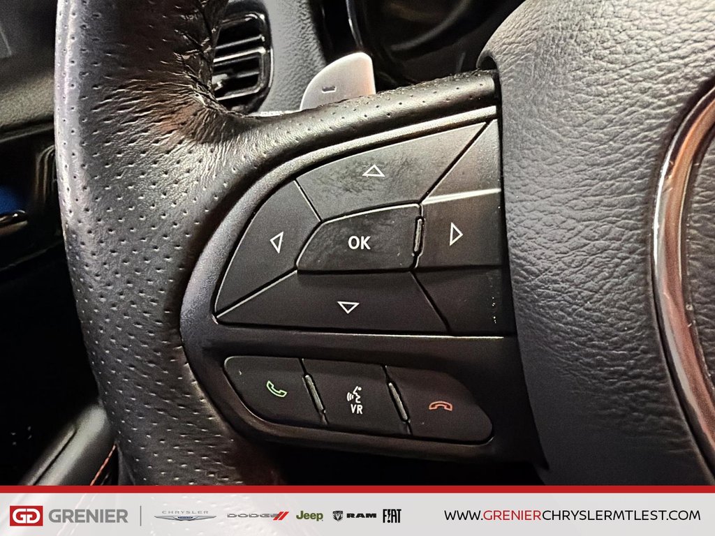 2025 Dodge Durango R/T + AWD + V8 HEMI 5.7L + TOIT OUVRANT in Pointe-Aux-Trembles, Quebec - 11 - w1024h768px