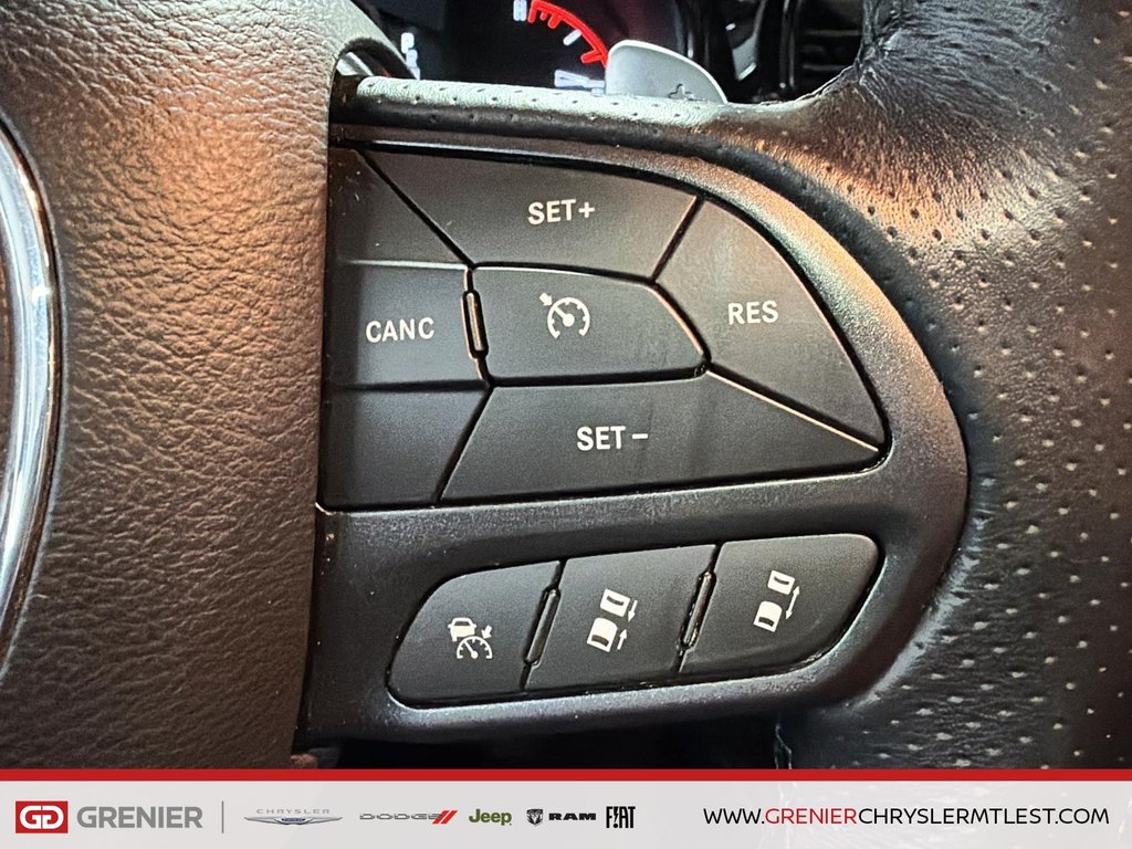 Dodge Durango R/T + AWD + V8 HEMI 5.7L + TOIT OUVRANT 2025 à Pointe-Aux-Trembles, Québec - 11 - w1024h768px