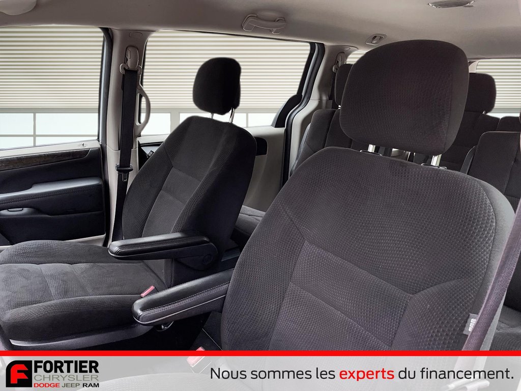 2015 Dodge Grand Caravan SE + STOW 'N GO + 7 PASSAGERS in Pointe-Aux-Trembles, Quebec - 11 - w1024h768px