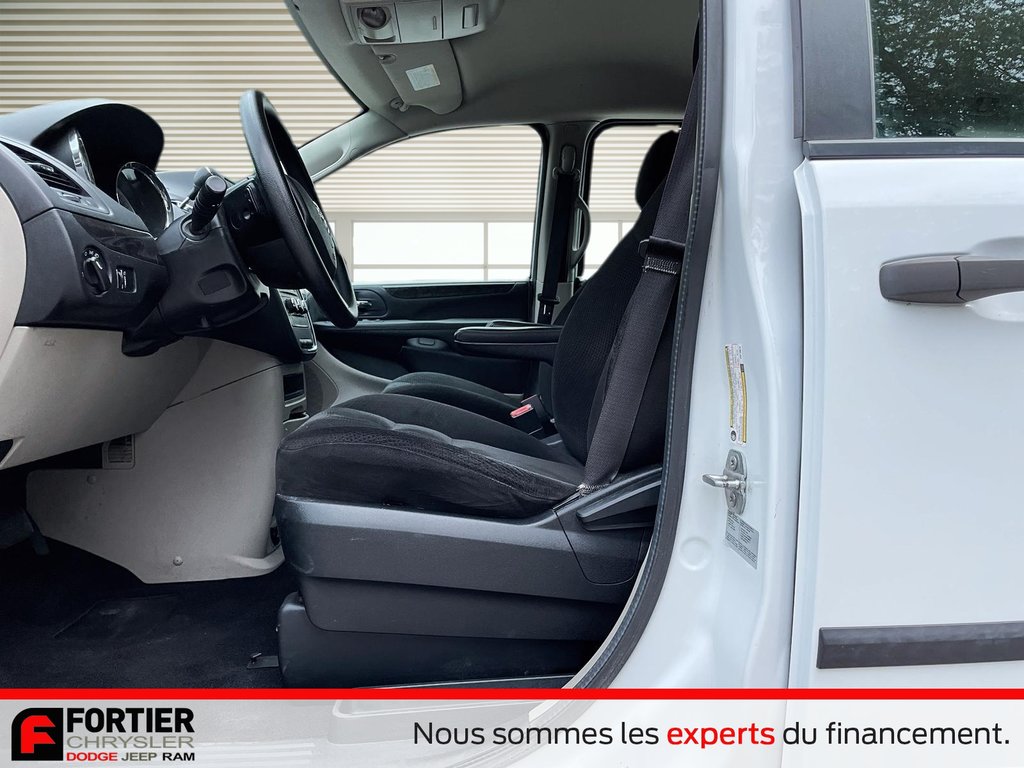 2015 Dodge Grand Caravan SE + STOW 'N GO + 7 PASSAGERS in Pointe-Aux-Trembles, Quebec - 10 - w1024h768px