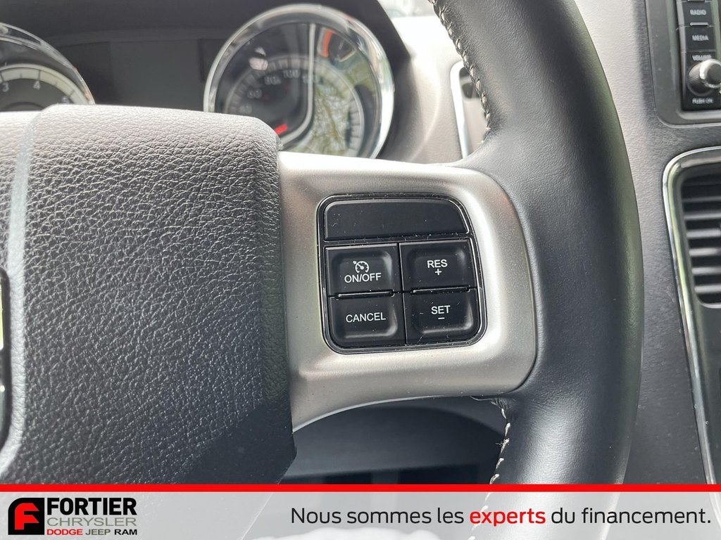 2017 Dodge Grand Caravan SXT PLUS + BLACKTOP + DVD in Pointe-Aux-Trembles, Quebec - 16 - w1024h768px