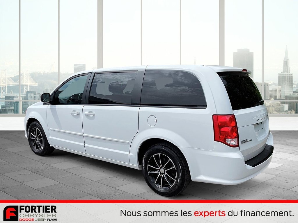 2017 Dodge Grand Caravan SXT PLUS + BLACKTOP + DVD in Pointe-Aux-Trembles, Quebec - 6 - w1024h768px