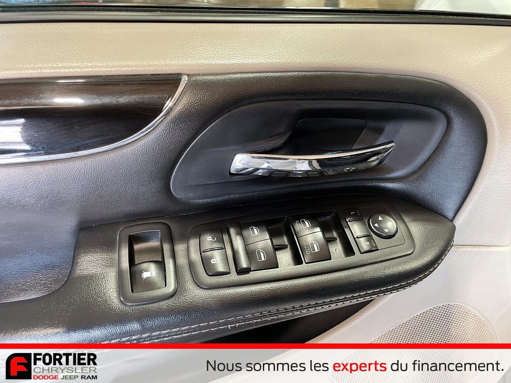 2017 Dodge Grand Caravan SXT PREMIUM PLUS + 7 PASSAGERS + in Pointe-Aux-Trembles, Quebec - 9 - w1024h768px