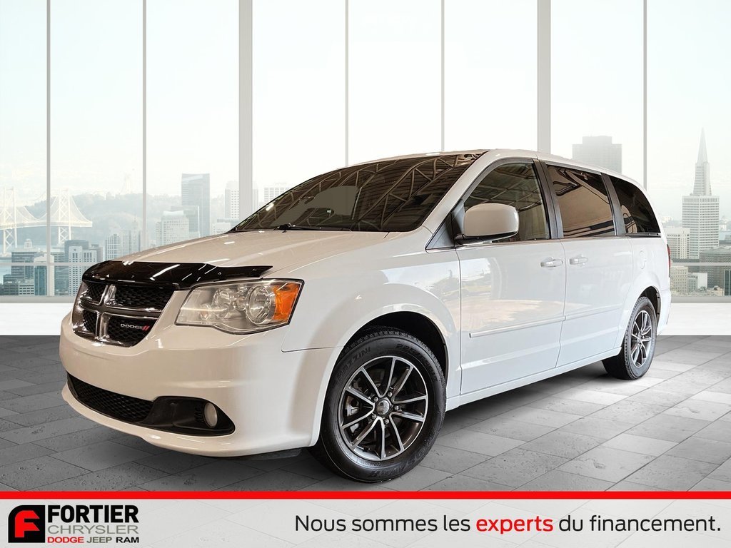 2017 Dodge Grand Caravan SXT PREMIUM PLUS + 7 PASSAGERS + in Pointe-Aux-Trembles, Quebec - 1 - w1024h768px