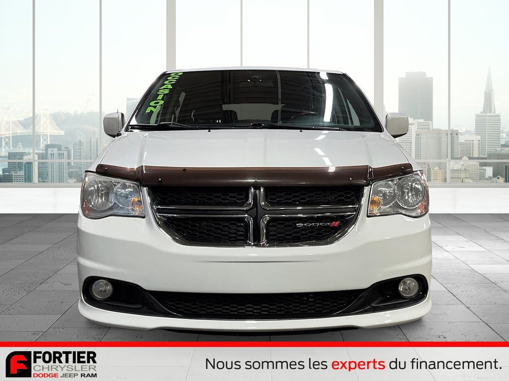 2017 Dodge Grand Caravan SXT PREMIUM PLUS + STOW N' GO + CUIR in Pointe-Aux-Trembles, Quebec - 2 - w1024h768px