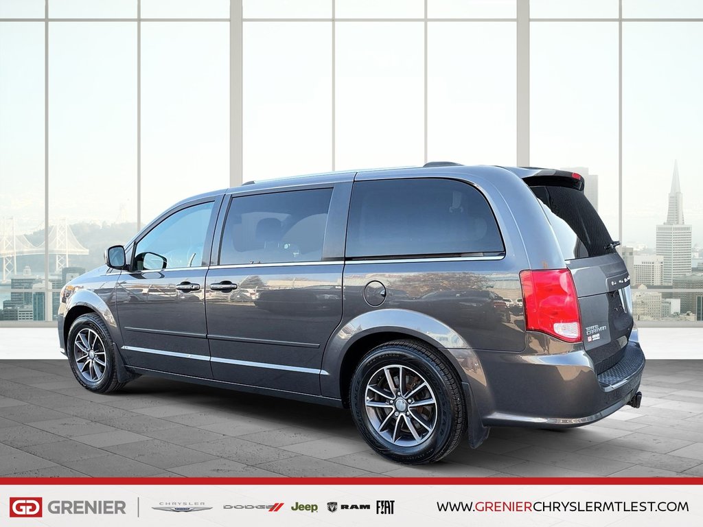 Dodge Grand Caravan SXT PREMIUM PLUS + STOW 'N GO + CUIR ET SUEDE 2017 à Pointe-Aux-Trembles, Québec - 5 - w1024h768px