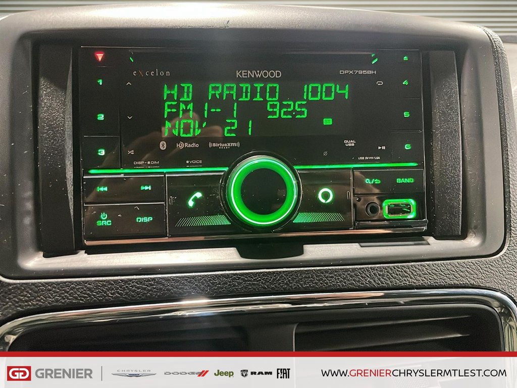 Dodge Grand Caravan SXT + STOW N GO + GROUPE ELECTRIQUE 2017 à Pointe-Aux-Trembles, Québec - 16 - w1024h768px