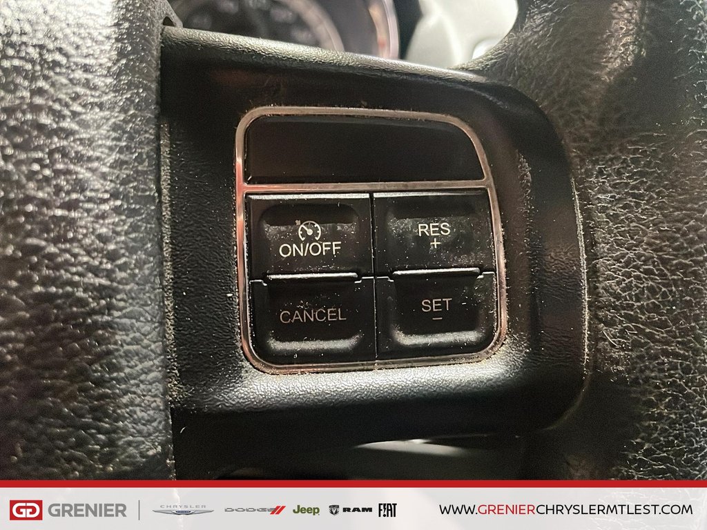 Dodge Grand Caravan SXT + STOW N GO + GROUPE ELECTRIQUE 2017 à Pointe-Aux-Trembles, Québec - 12 - w1024h768px