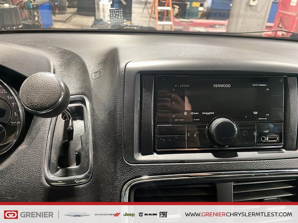 Dodge Grand Caravan SXT + STOW N GO + GROUPE ELECTRIQUE 2017 à Pointe-Aux-Trembles, Québec - 15 - w1024h768px