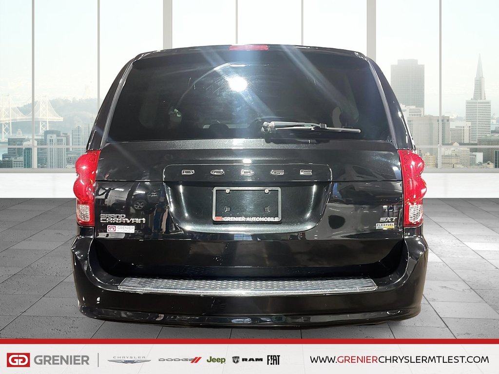 Dodge Grand Caravan SXT + STOW N GO + GROUPE ELECTRIQUE 2017 à Pointe-Aux-Trembles, Québec - 3 - w1024h768px