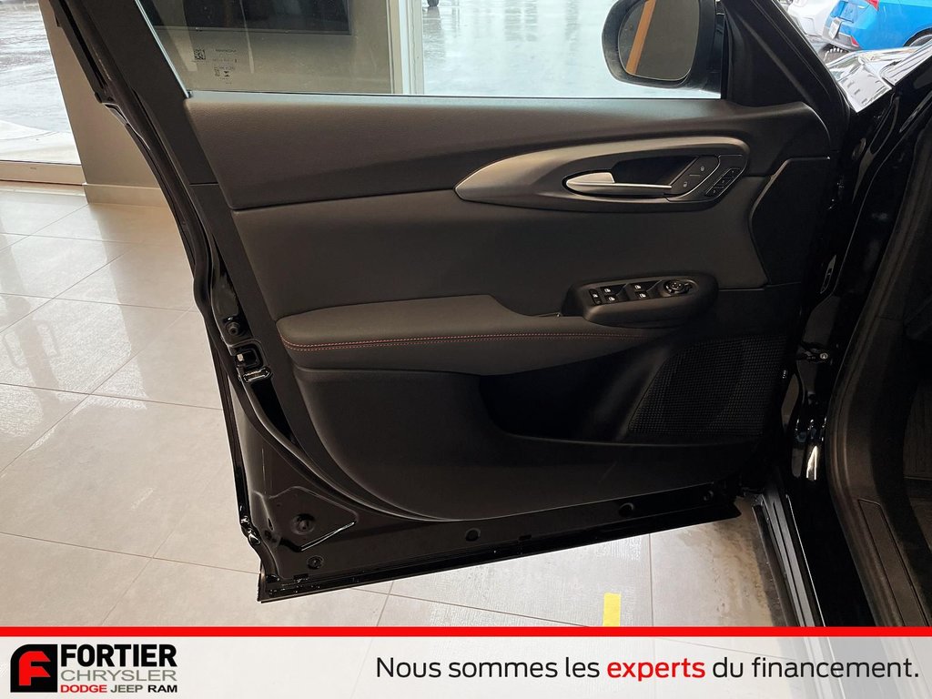 2024 Dodge Hornet PHEV R/T in Pointe-Aux-Trembles, Quebec - 11 - w1024h768px