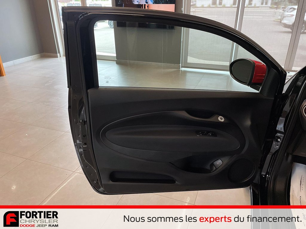 Fiat 500e RED 2024 à Pointe-Aux-Trembles, Québec - 11 - w1024h768px