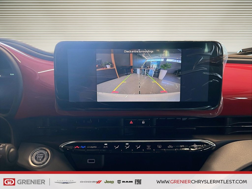 2025 Fiat 500e RED in Pointe-Aux-Trembles, Quebec - 14 - w1024h768px