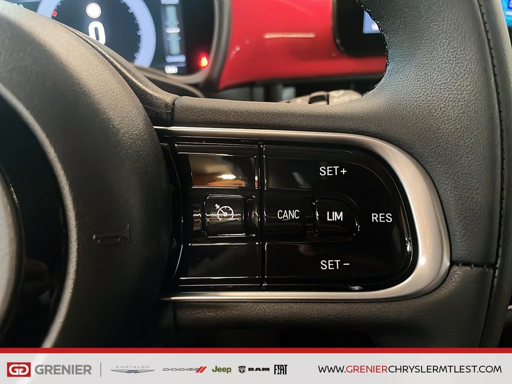 2025 Fiat 500e RED in Pointe-Aux-Trembles, Quebec - 11 - w1024h768px