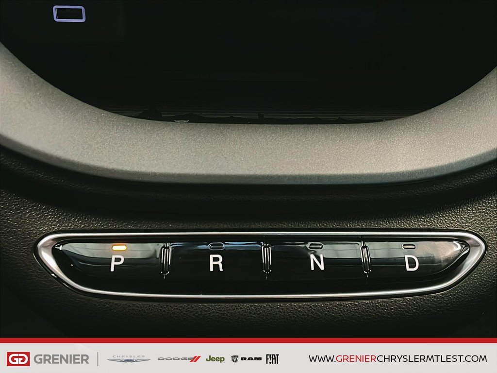 2025 Fiat 500e RED in Pointe-Aux-Trembles, Quebec - 14 - w1024h768px