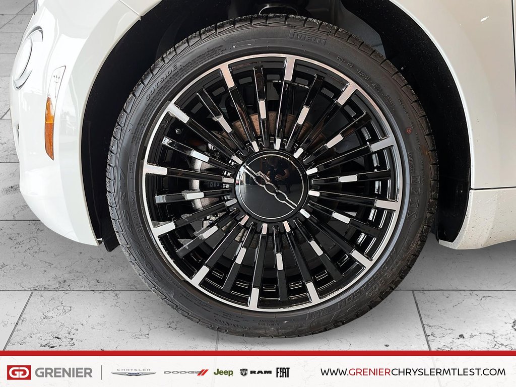 2025 Fiat 500e RED in Pointe-Aux-Trembles, Quebec - 6 - w1024h768px